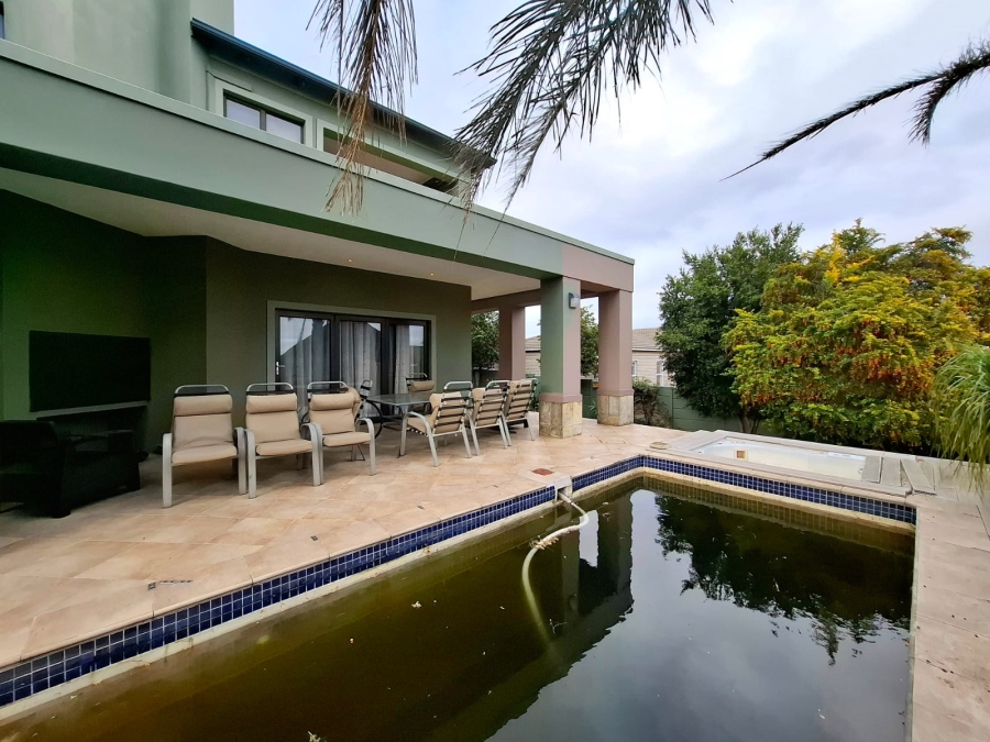 4 Bedroom Property for Sale in Haasendal Western Cape